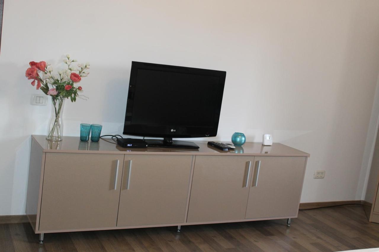 Studio Turquoise Victoria Bucharest Luaran gambar